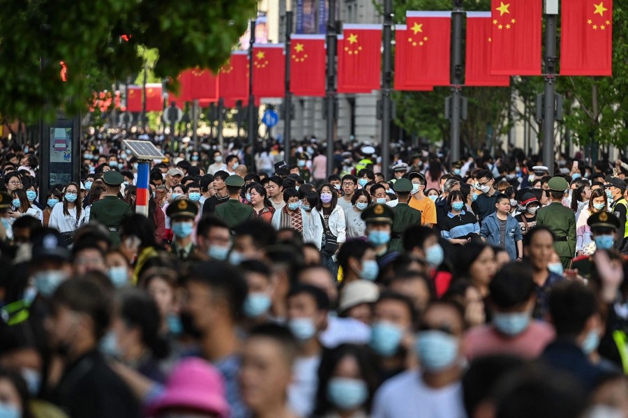 لماذا سيلحق تقلص تعداد سكان الصين ضررا بها وبالعالم؟