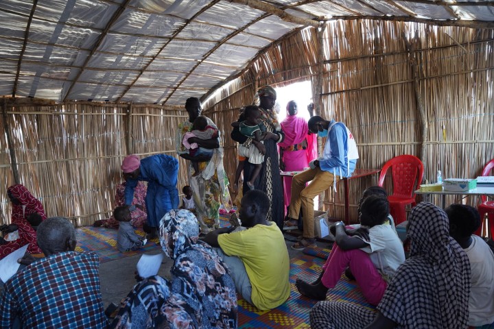 الفارون من النزاع في السودان يكافحون من أجل البقاء على قيد الحياة