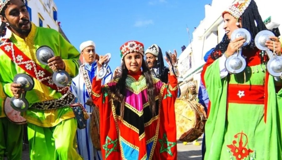 مهرجان كناوة وموسيقى العالم المغربي يعود بعد توقف 3 سنوات