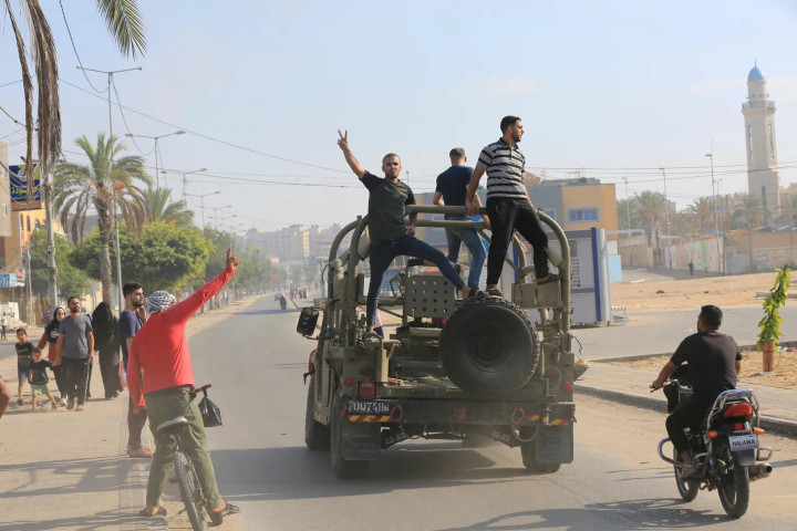 طوفان الأقصى: أكثر من 100 "رهينة" في غزة