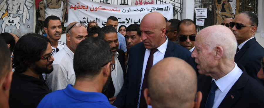اعتصام الدكاترة الباحثين: وعود رئاسية مؤجلة وأزمة ثقة في المناظرات
